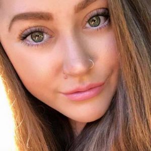 Meet your Posher, Danica